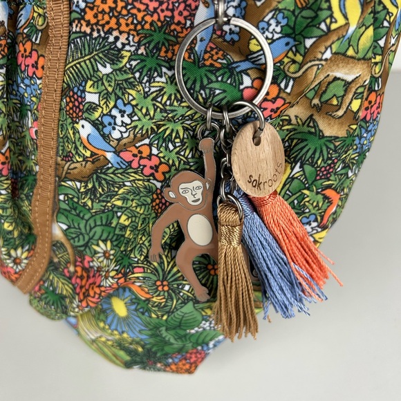 SAKROOTS BALI WANA RAINFOREST JUNGLE PRINT PURSE - Picture 4 of 9